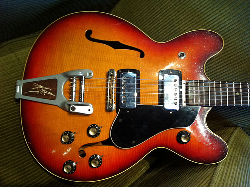 guitarnerd.com.au » 1970 Maton Sapphire (sold)