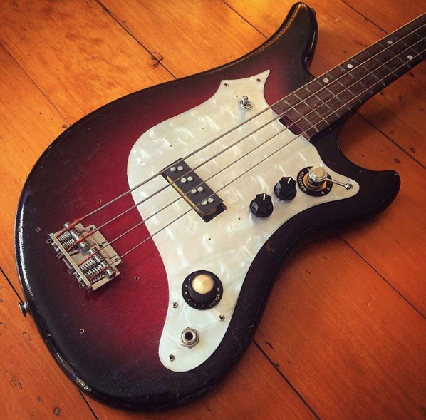 guitarnerd.com.au » 1963 Maton Ibis Bass – Custom